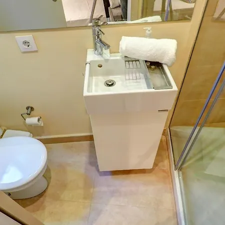 La Gioia 1 By Hello Homes